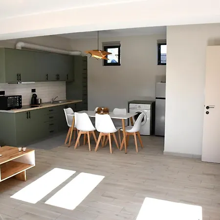 Ferienwohnung Polles Εlies Cozy Αpartment Aegina Exterior foto